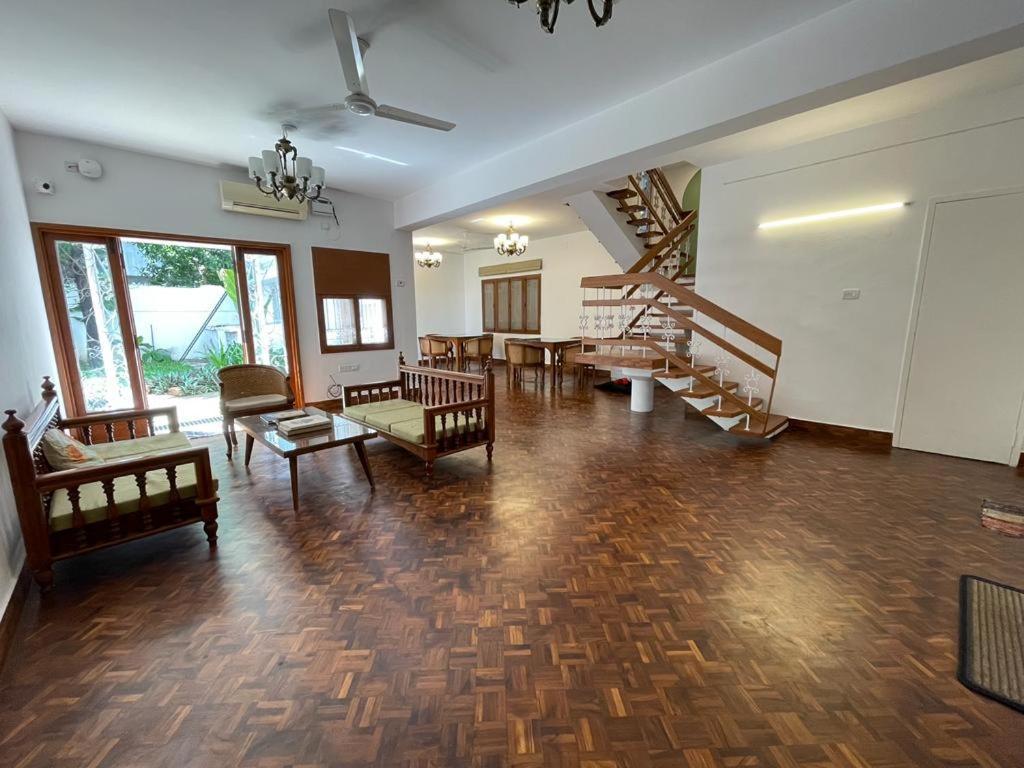 Hanu Reddy Residences - Nawab Habibullah Avenue Chennai Exterior photo